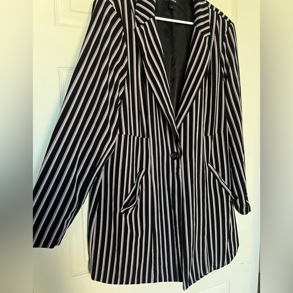 Torrid pin striped blazer - Picture 7 of 7